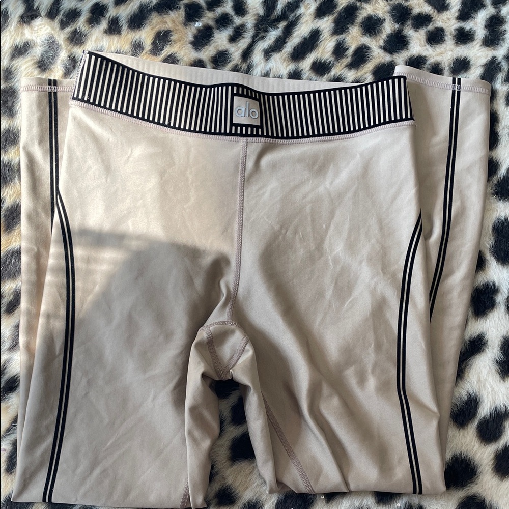 ALO Yoga Taupe Leggings with Black Accents